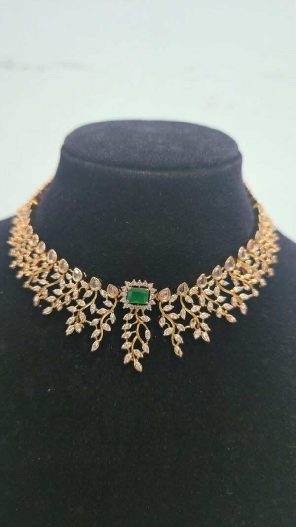 Elegant Green Stone Leaf Choker Necklace Set - Image 3