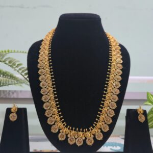 Traditional Butta Mala Necklace Set